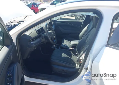 2021 Ford Mustang Mach-E Select z USA, uszkodzony, nr VIN 3FMTK1SSXMMA25269